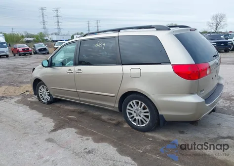 2010 Toyota Sienna Le z USA, uszkodzony, nr VIN 5TDJK4CC0AS033641